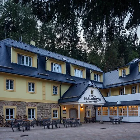 Skalni Mlyn Hotel Adršpach