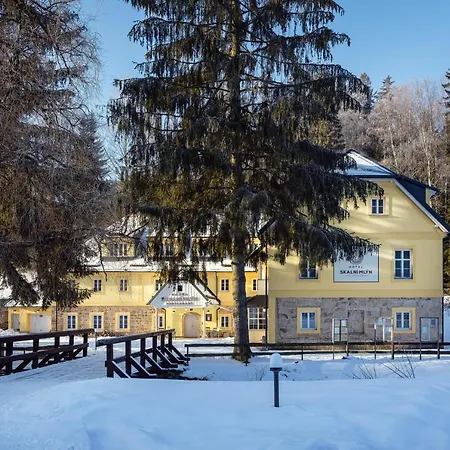 Skalni Mlyn Hotel 3*