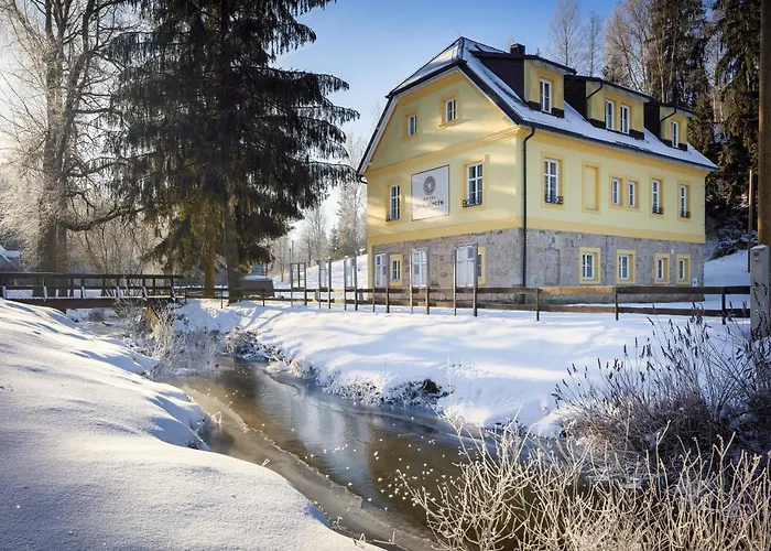 Skalni Mlyn Hotel 3*